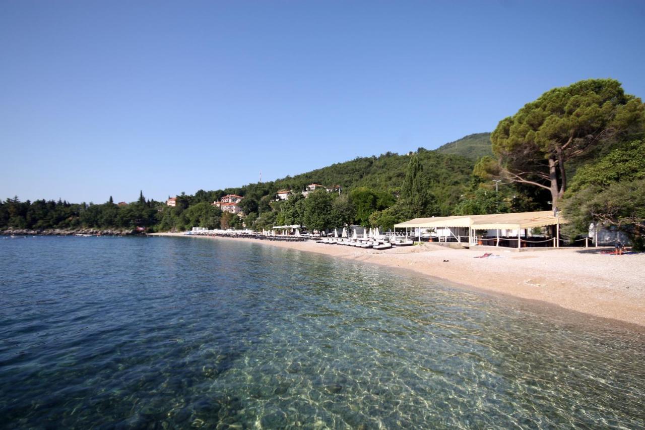 Apartments Anita Near Opatija With Private Parking Matulji Extérieur photo